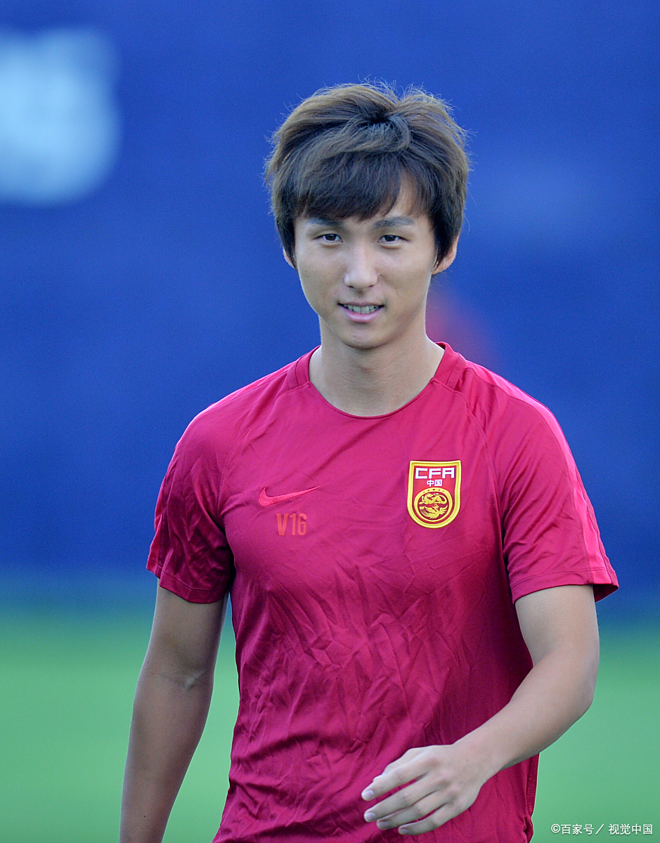 未雨绸缪!李金羽上调国足,武汉队应该聘用金钟夫,引进尹鸿博!