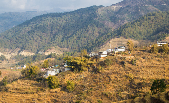 雲南民居|山地,高原,丘陵面積佔到了94%,修個房子太難了