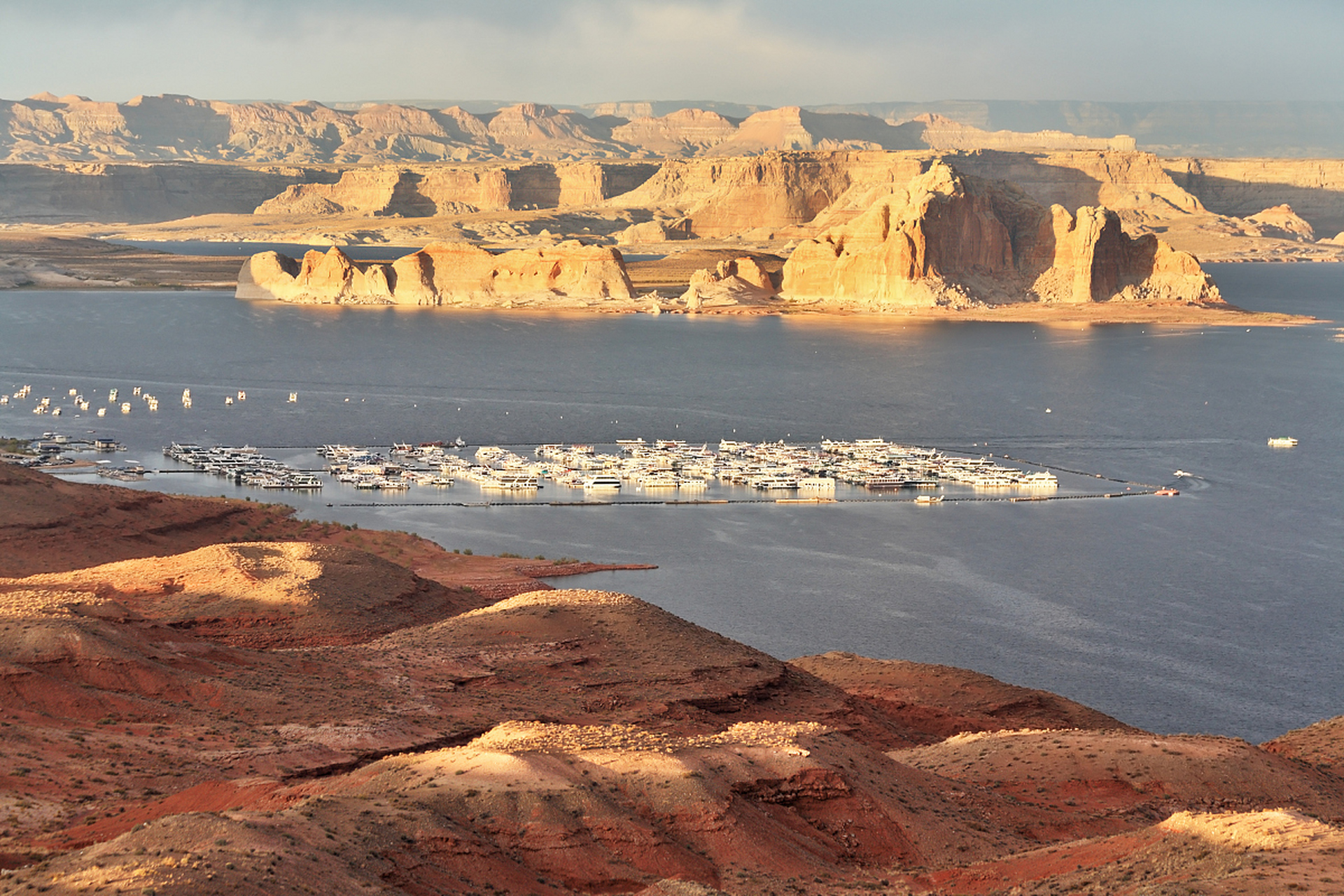 是世界上唯一的水上雅丹地貌区