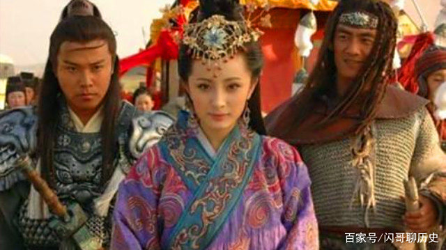 皇帝选公主和亲,皇后不舍,大臣:认个干女儿去,因此被赐国姓 皇帝选公主和亲,皇后不舍,大臣:认个干女儿去,因此被赐国姓