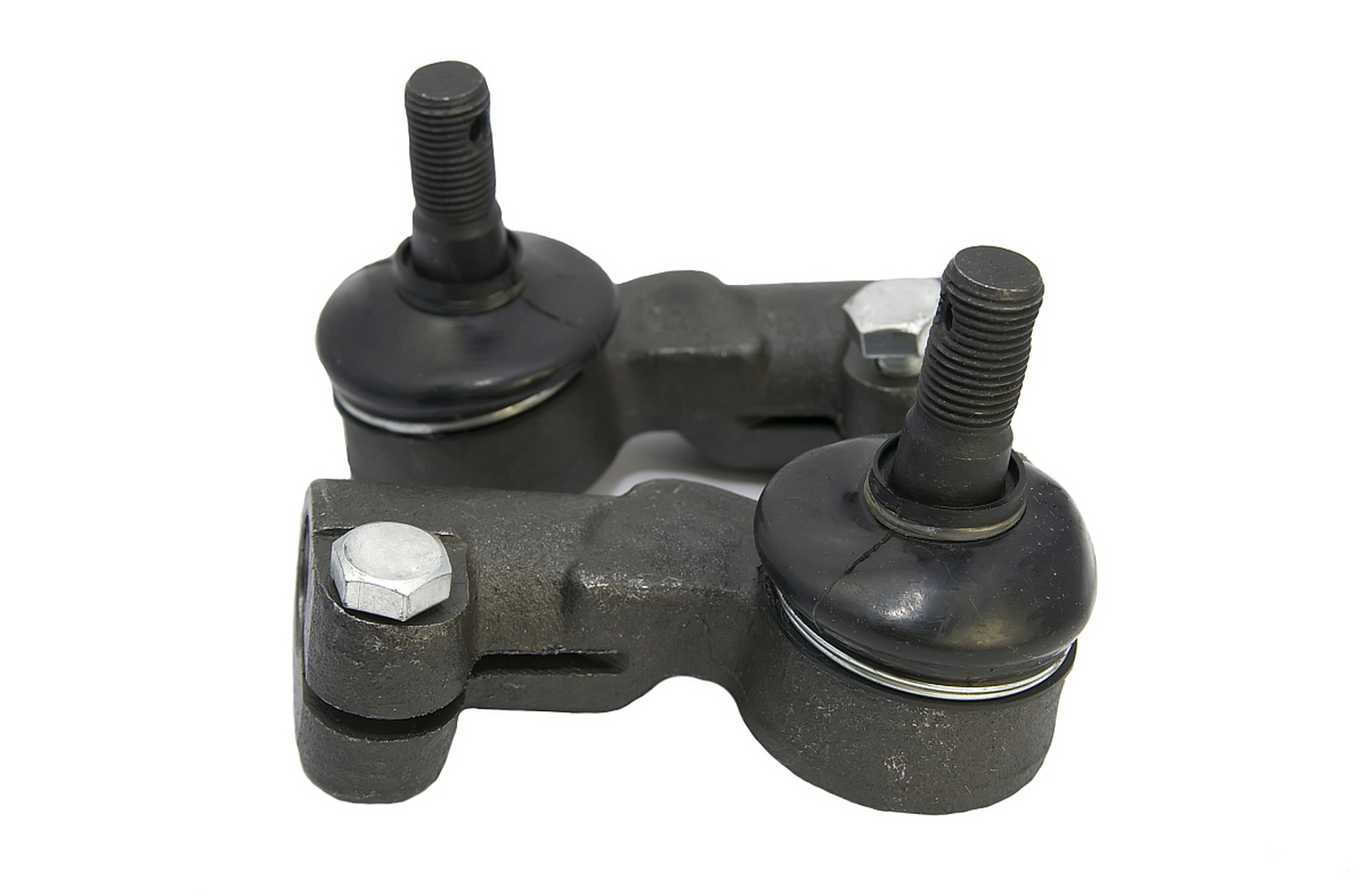 汽车转向系统的工作原理是驾驶员转动方向盘,通过转向轴,转向万向节和