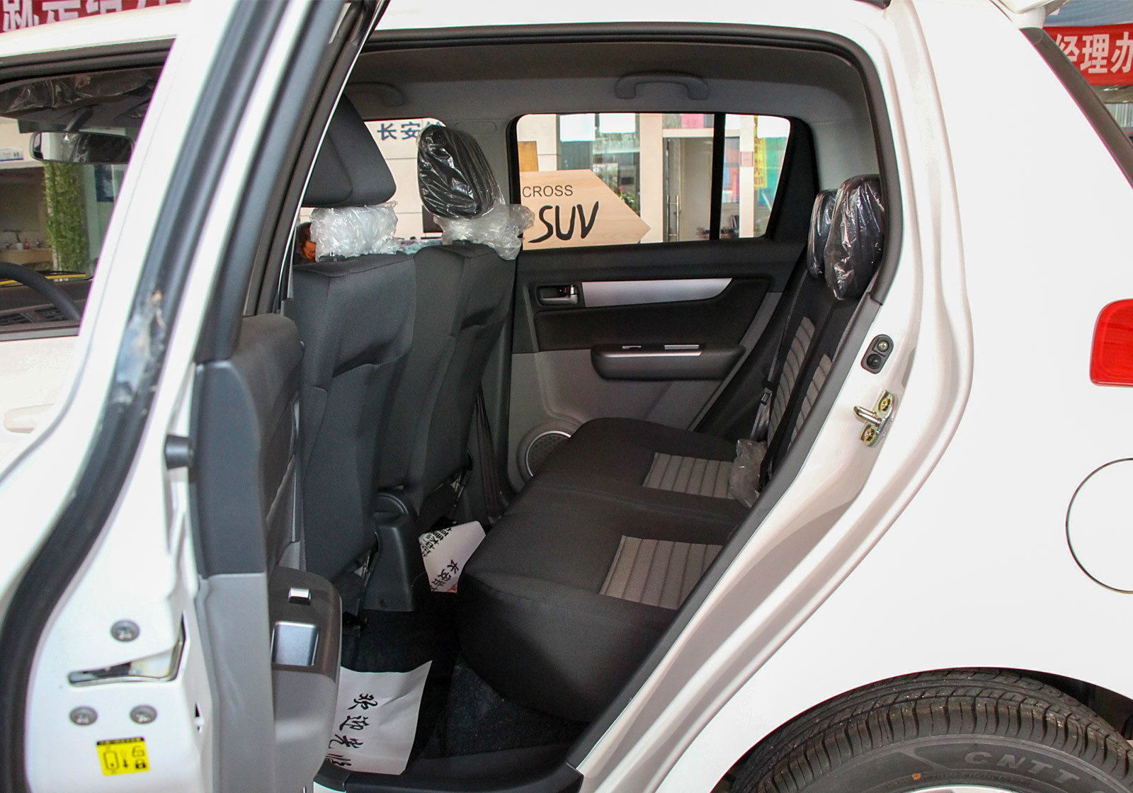 铃木雨燕内饰和空间的品读也解析