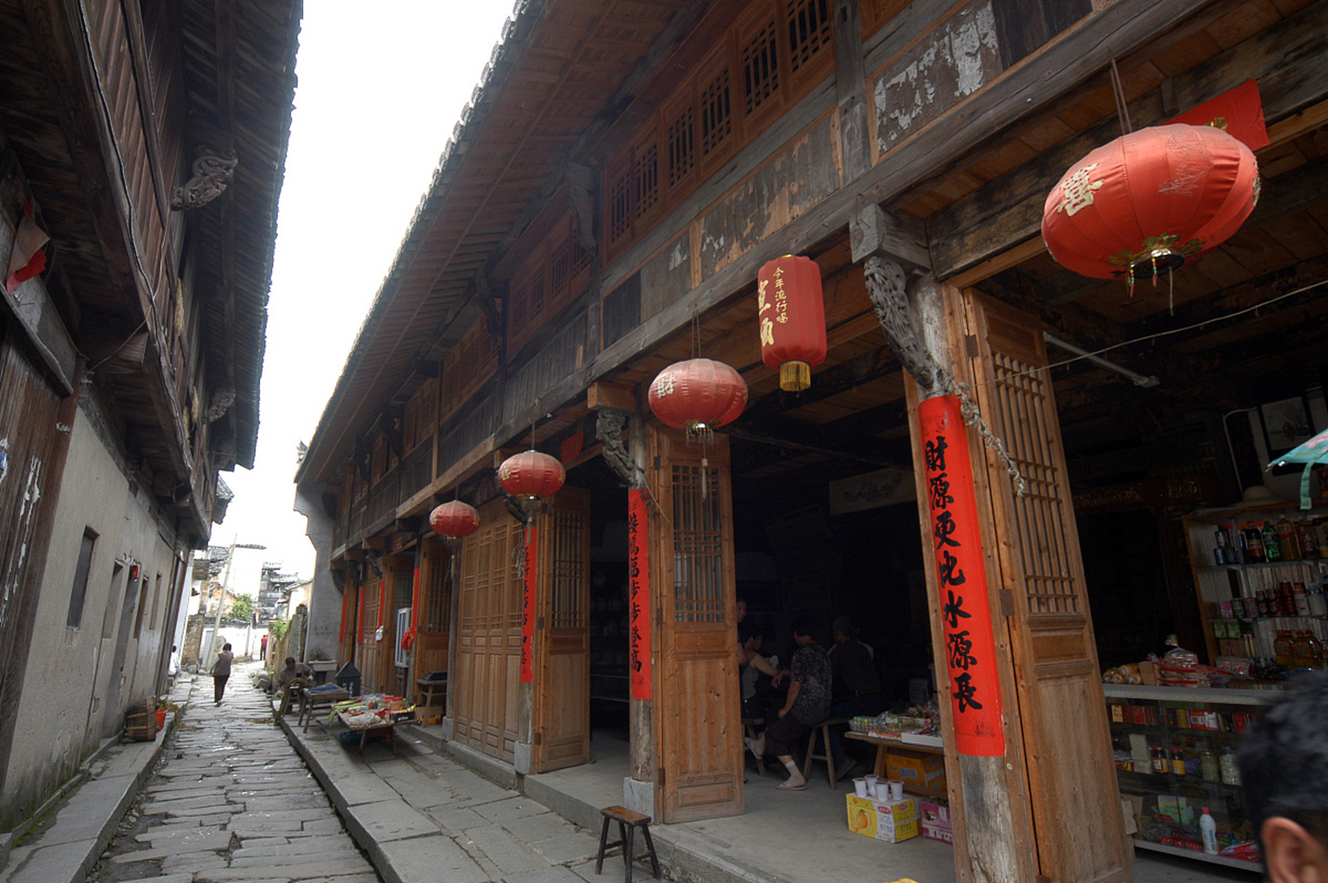 成都藏冷门小镇,有川西第一祠和最美乡村公路.