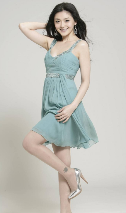 徐熙媛:优雅动人,美得时光都舍不得对她下手!