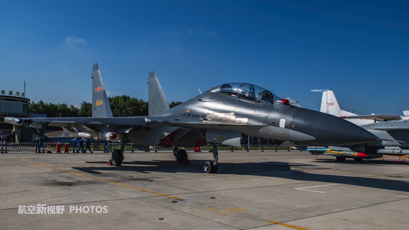 蘇-30mkk戰機高清圖,殲-16的前輩,曾經我軍最強的多用途戰機