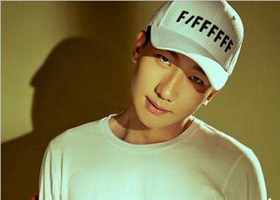 刚刚,杨紫和乔欣同框合体,为有处女情结的应勤送去生日祝福!