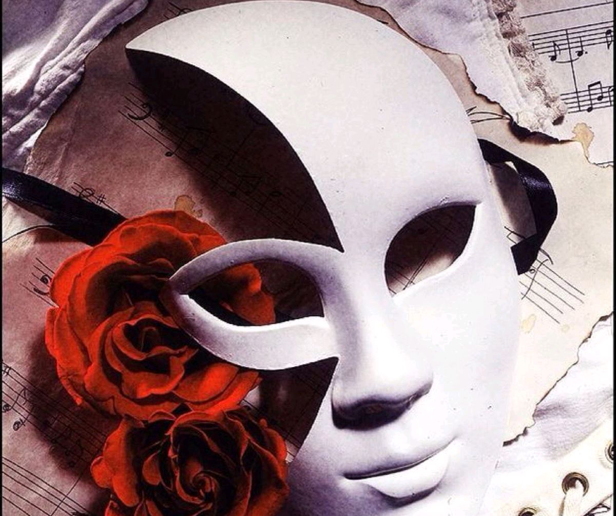 戴着面具跳舞 baijiahao.baidu.com