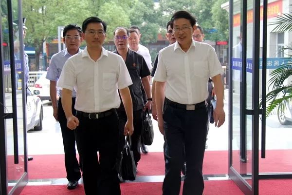 省委政法委委员黎池到邵阳中院开展专题调研