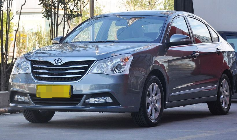 东风风神a60外观我认为很好,开在路上有信心,外观大气 厚重 还带点