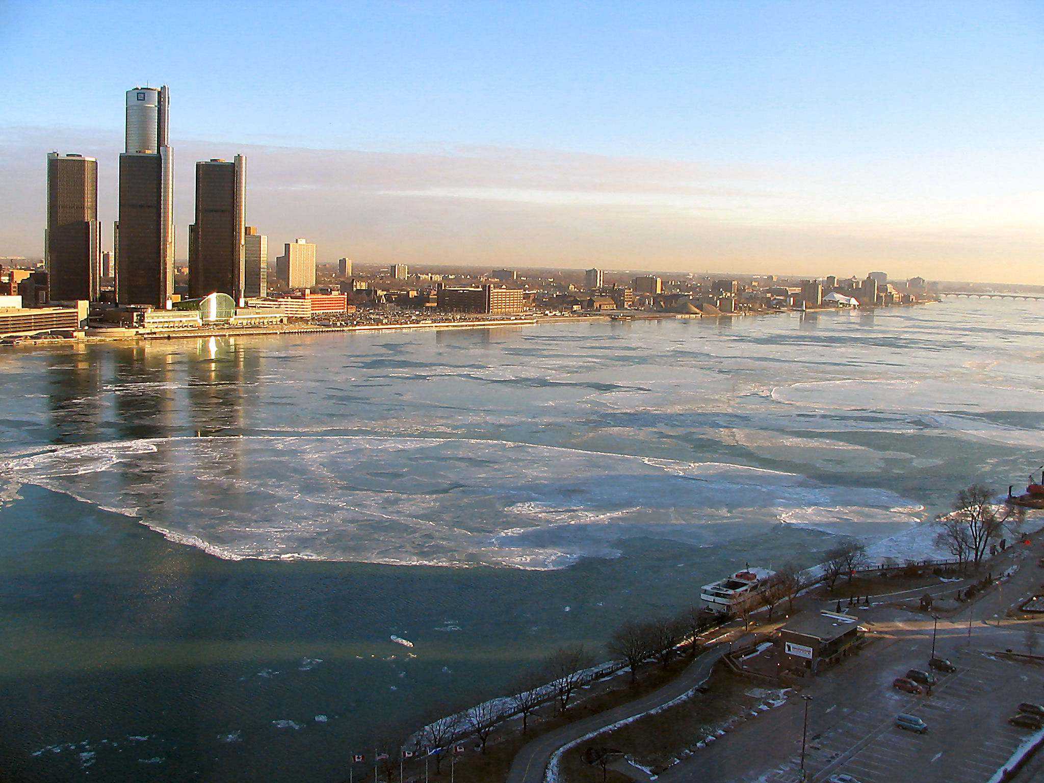 底特律是密西根州最大城市,世界著名的汽车城