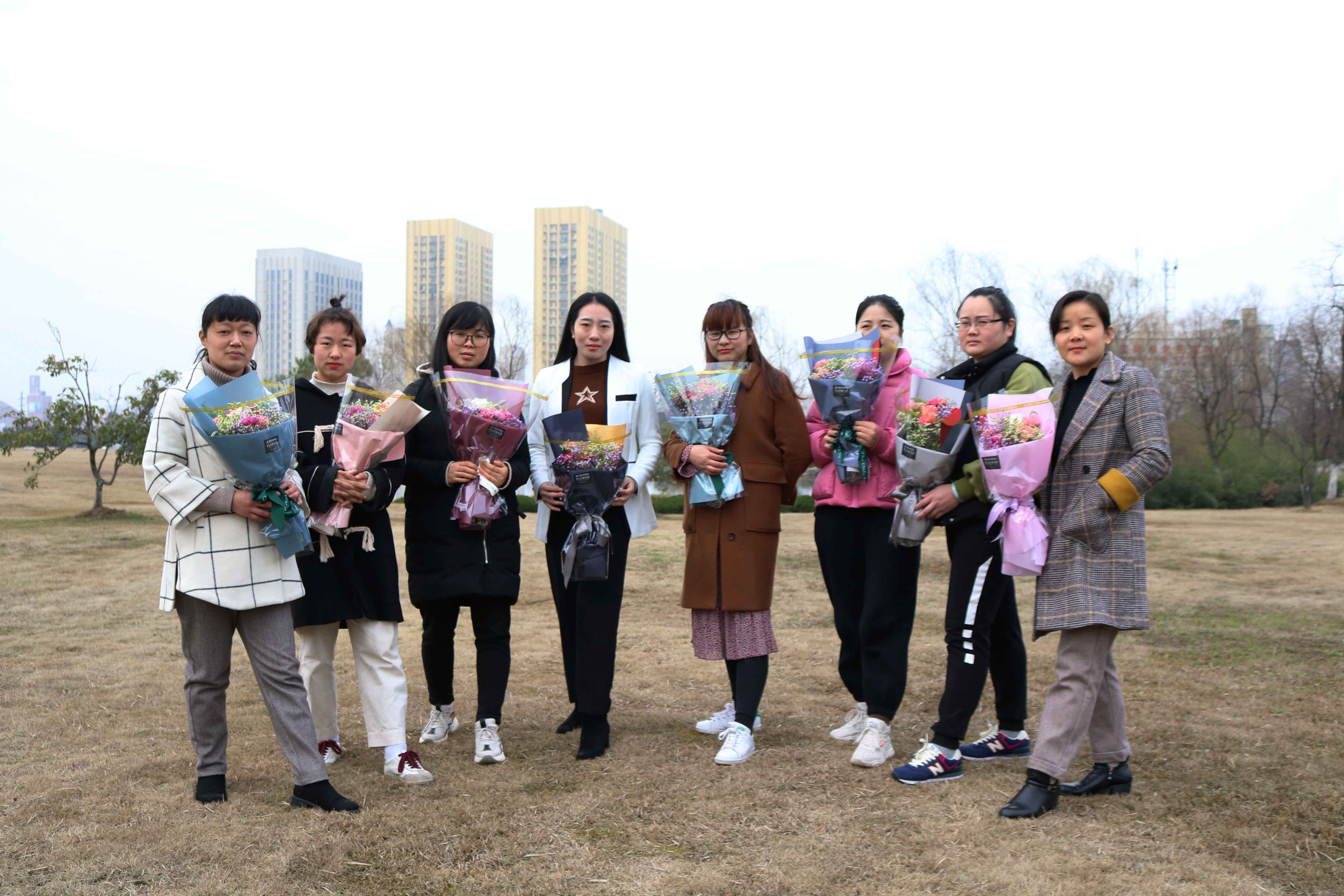 国华智能祝广大女性同胞妇女节快乐