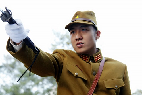 从1938年开始,日本为断绝外国援华通道,封锁中国沿海,第三国对华贸易