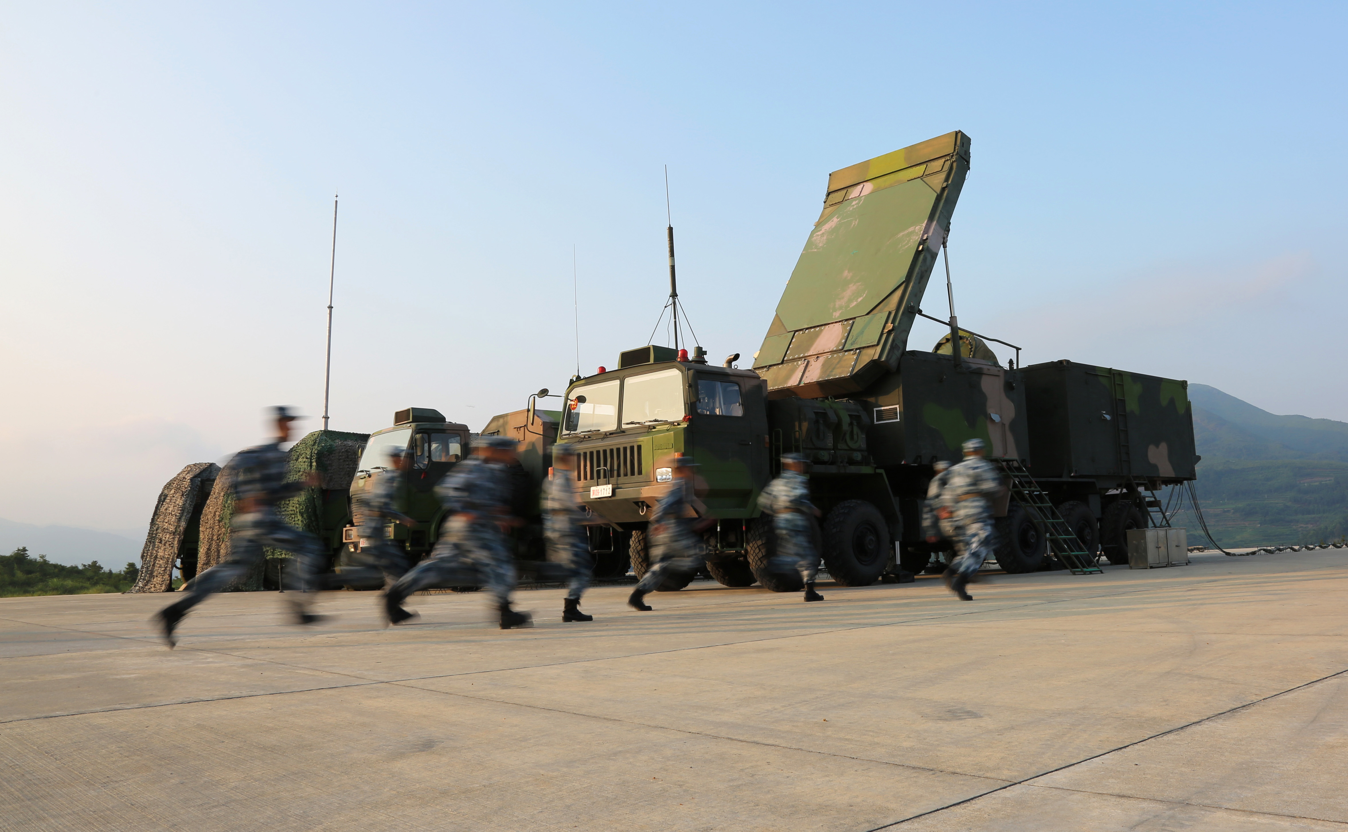 美国恬不知耻,要求中国共享量子技术,派专家来华偷师被气走回国