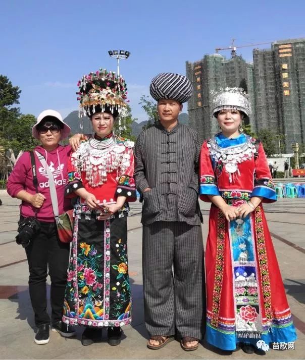 广西都安苗族花鼓"浓情三月三.河池嘉年华"雄风震天吼