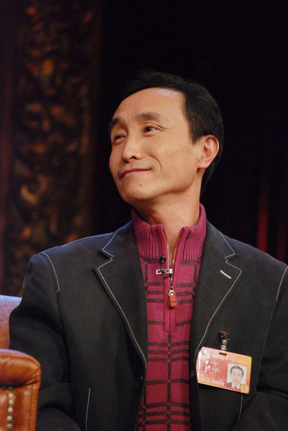 62岁的巩汉林晒全家福,因为一个女人而离开春晚舞台