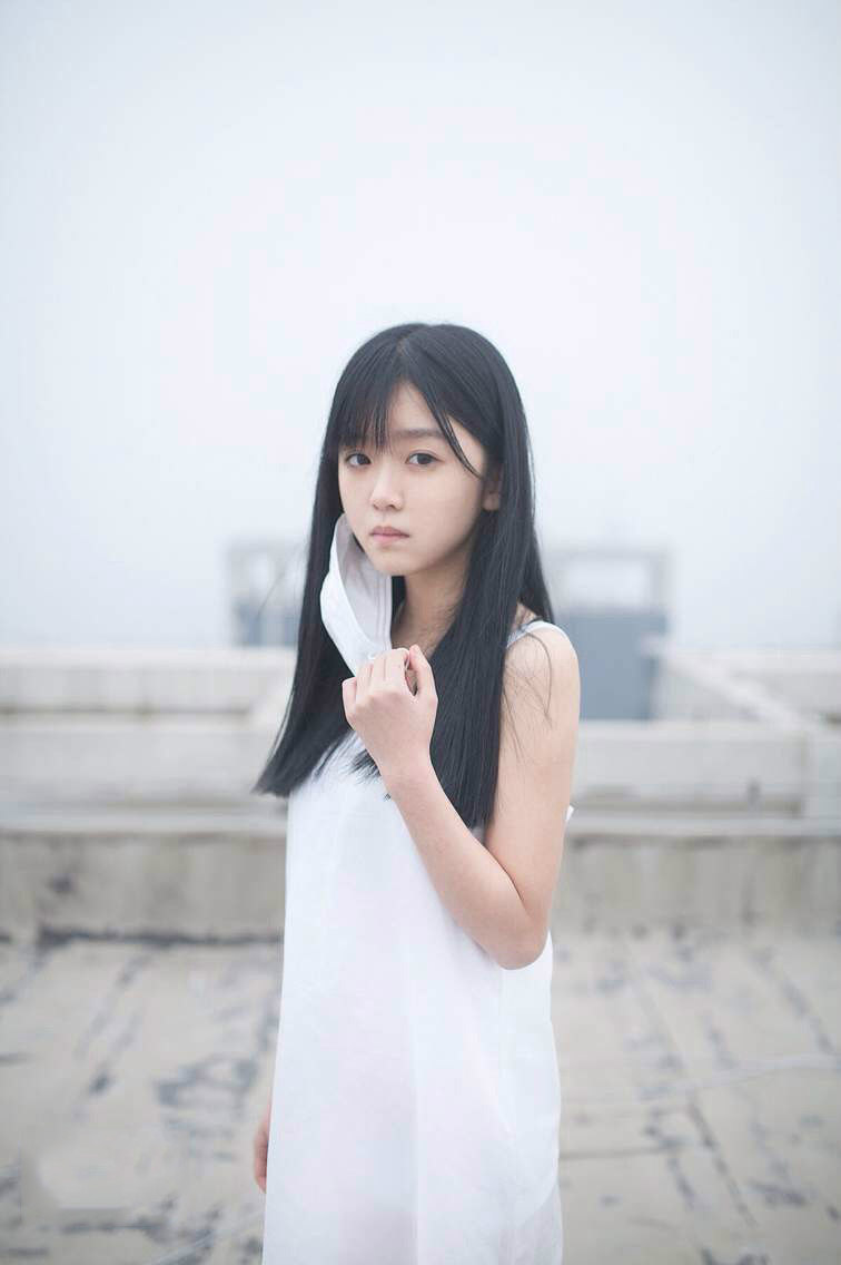 宋伊人雾霾环保写真,邻家少女,仙气十足