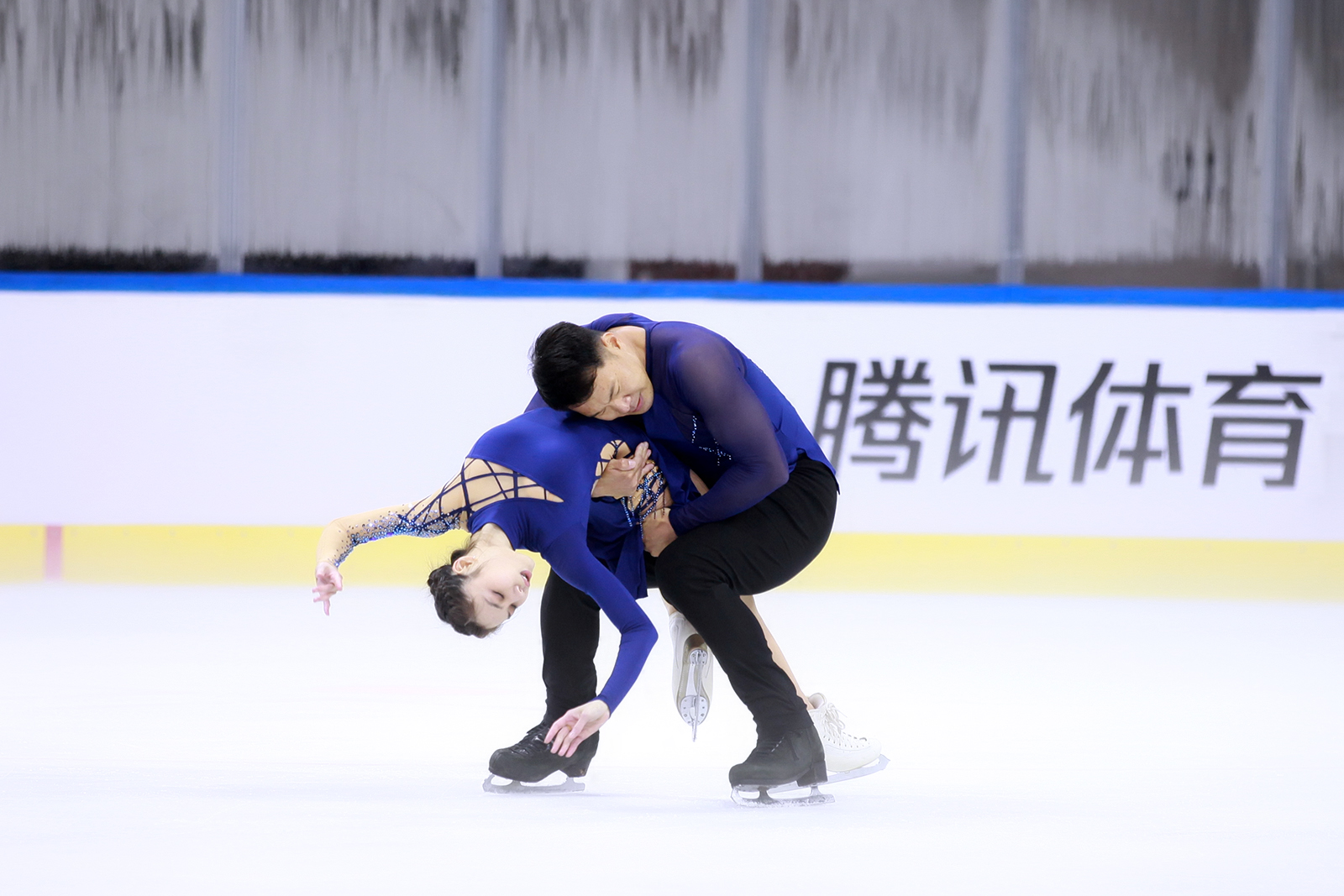花滑俱乐部联赛即将收官 于小雨/张昊重返赛场