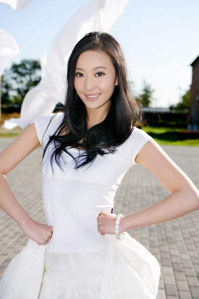 《天狼星行动》中的女演员