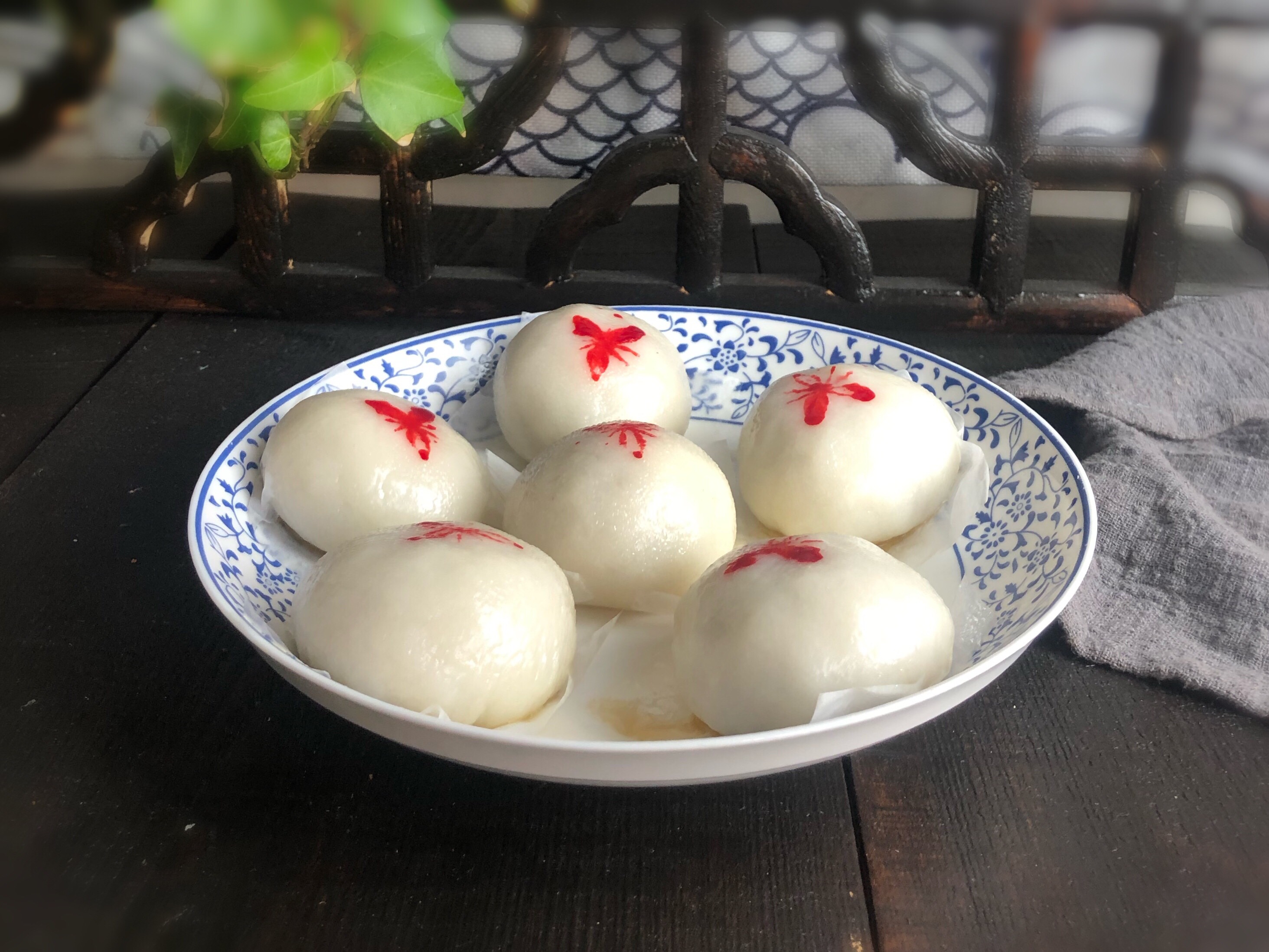 江南人爱吃的这种点心,冬天爱用萝卜做馅,外皮软糯,内馅鲜香