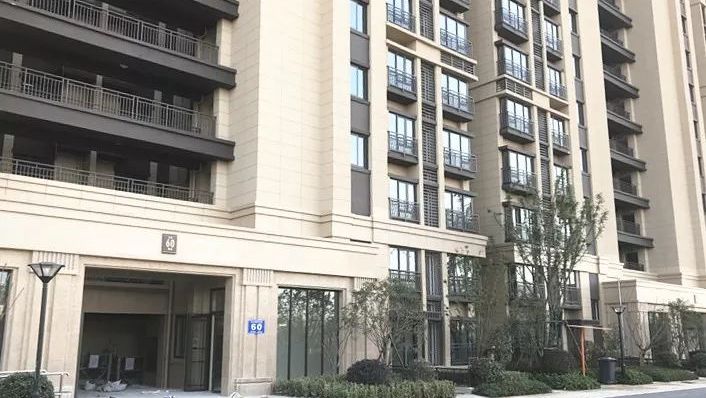 无锡鸿坤理想湾延期交付!惨遭业主维权