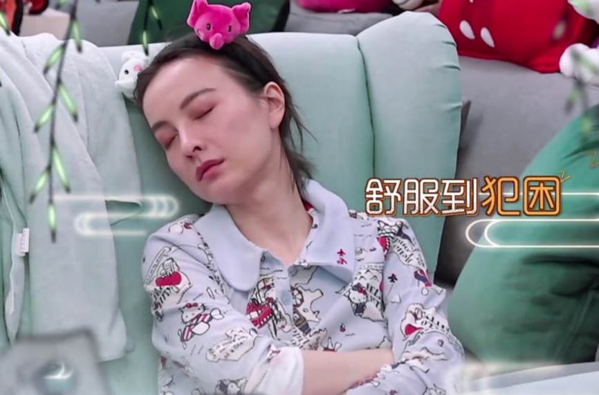 吴昕检查出肝损伤,医生劝别乱吃保健品,她却一天十几种