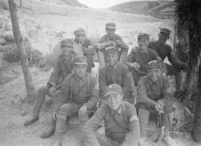 为何八路军红军要绑腿,志愿军却不愿意?真实原因让人心酸