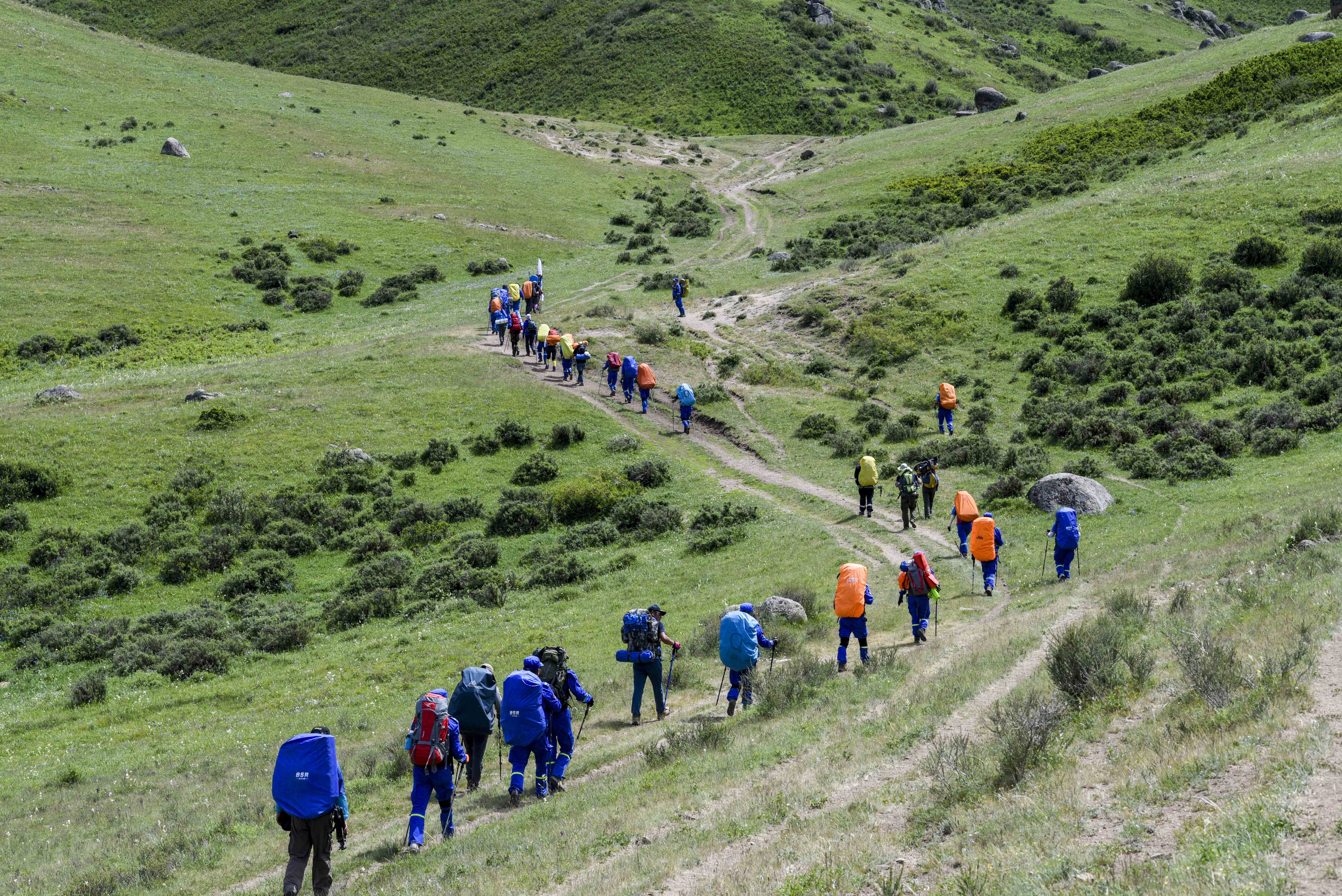 记者手记:新疆斋桑古道越野记(1)