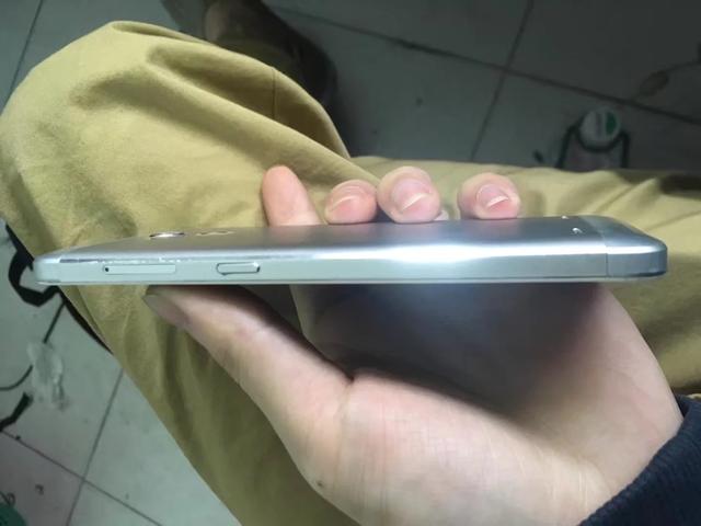 乐视手机的亲戚,188元中兴bladea2开箱评测