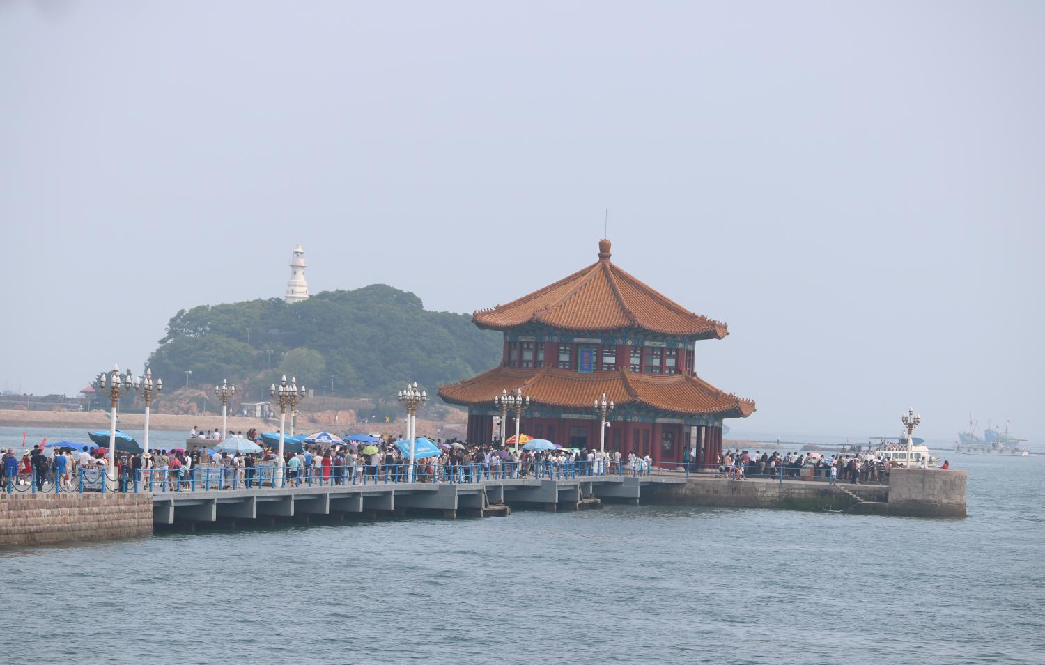 青岛一座被忽视的桥,全长440米,是4a级景区,还拥有百年历史