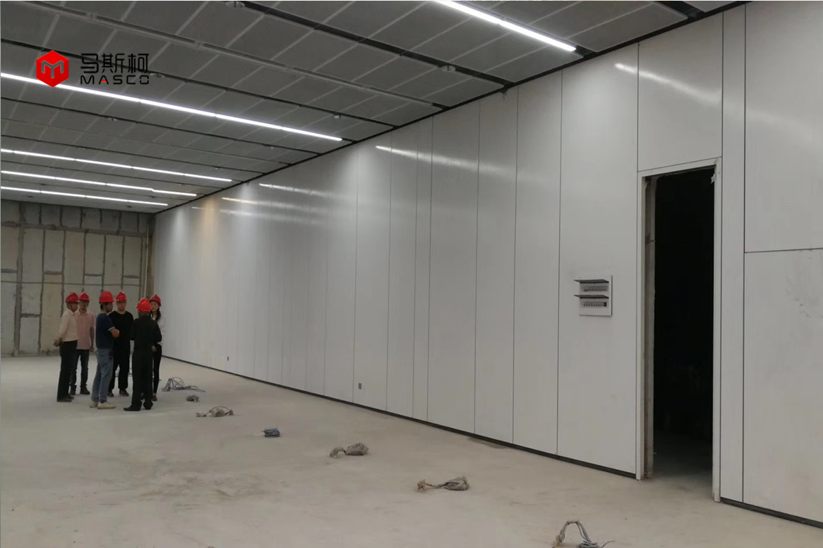 饰面板/金属板-电梯过道隔墙