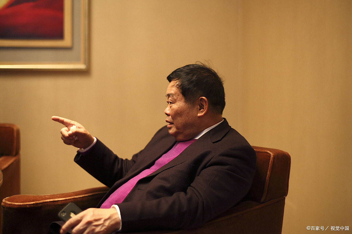 福耀管理层反对曹德旺儿子曹晖升职时,曹德旺怒怼管理层