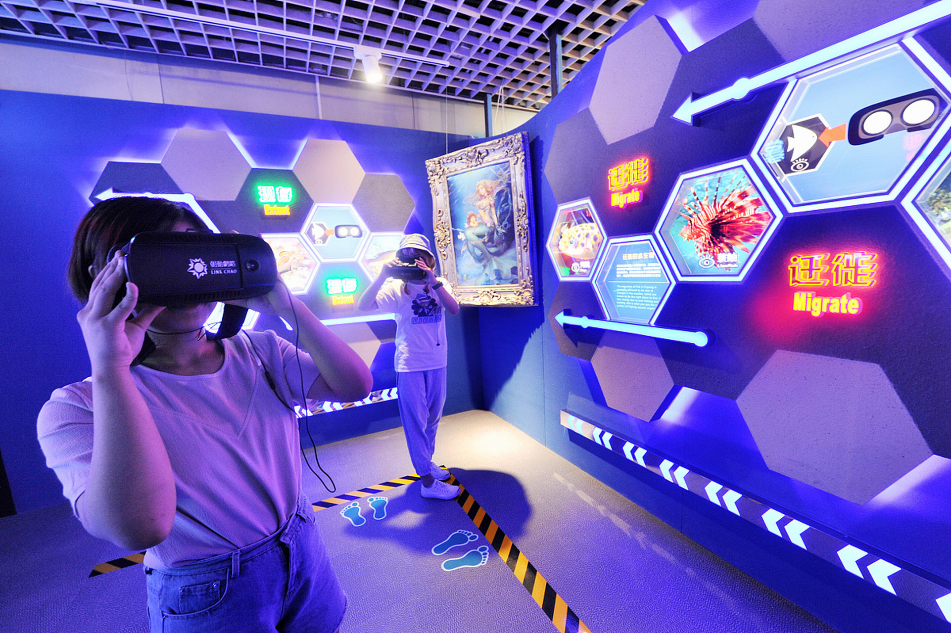 选择展厅设计公司需要从多个方面考虑,包括案例和经验