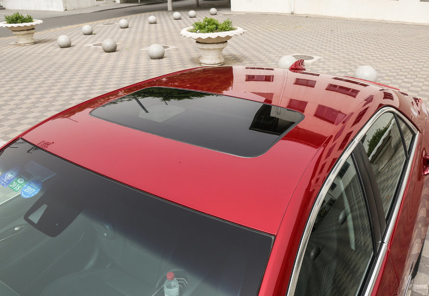 这款凯迪拉克ats-l有着充足的空间