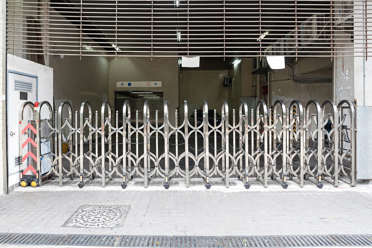 厂家供应不锈钢伸缩门铝合金电动门惠州伸缩门厂家