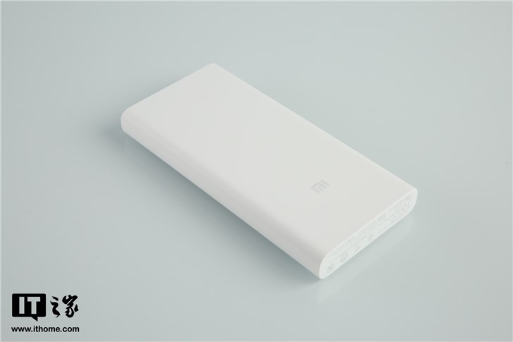 「it之家开箱」小米无线充电宝青春版10000mah图赏