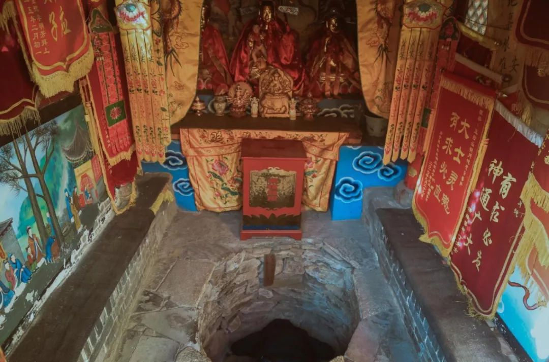 五台山明月池|在这里,你想看到什么?过去还是未来?