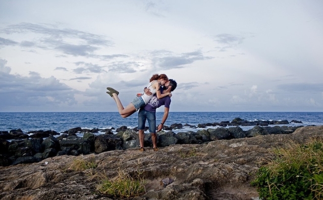 史上最虐的情侣接吻照,秀恩爱最高境界!