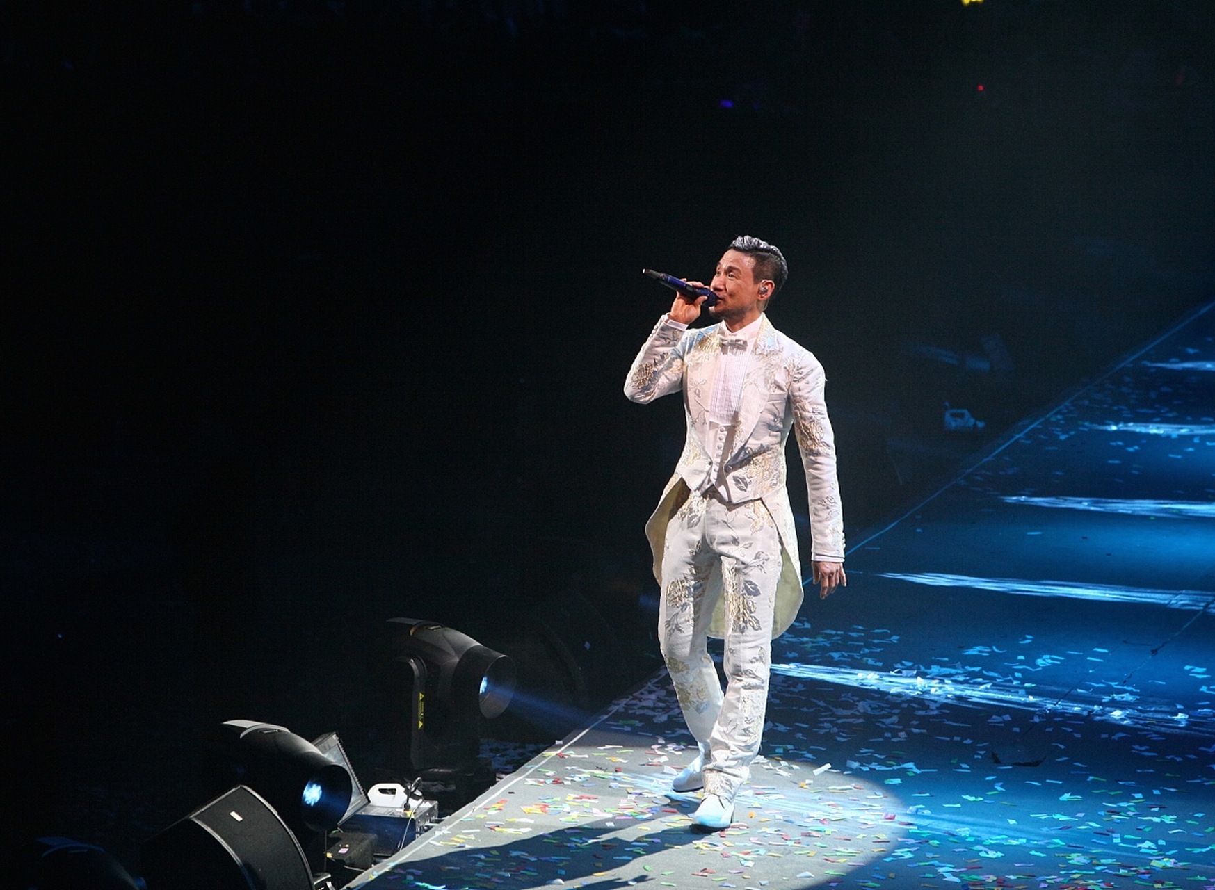 张学友吉隆坡演唱会突然头晕跌倒 张学友,这位著名的华语流行歌手