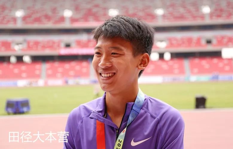 清华学子李俊霖创室内800米全国纪录「视频」