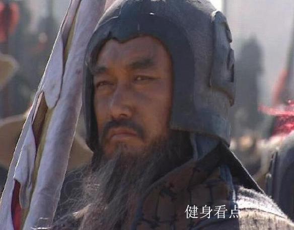 《水浒传》的双鞭呼延灼,乃东方大力士,力量比艾迪霍尔还大?