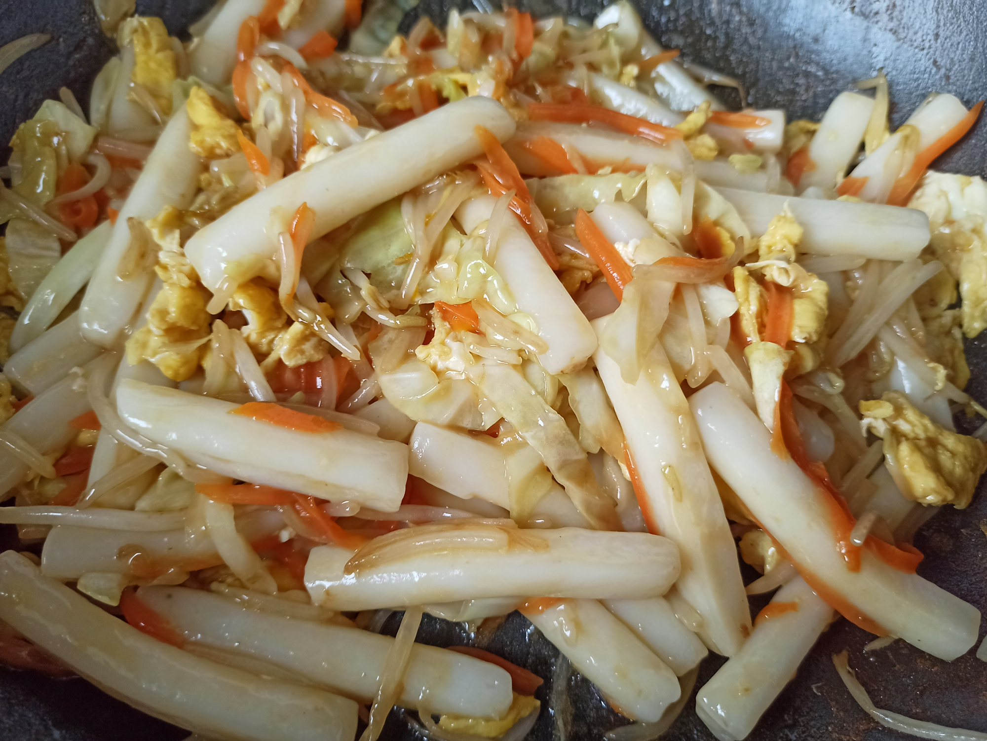 炒年糕直接下锅就错了,多做一个步骤,营养丰富,q弹软糯不粘锅