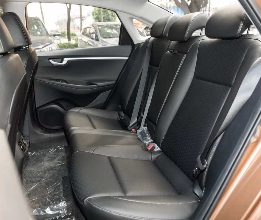 给大家分享一款现代-全新悦动