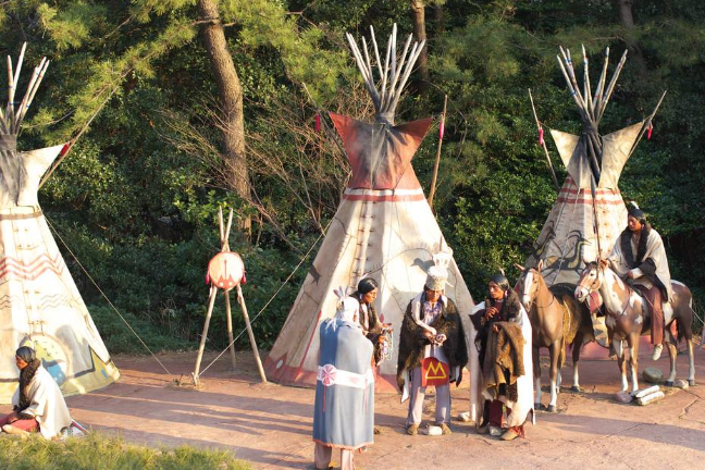 印第安人部落并没有获得联邦政府的承认部落长期处于贫困落后之中