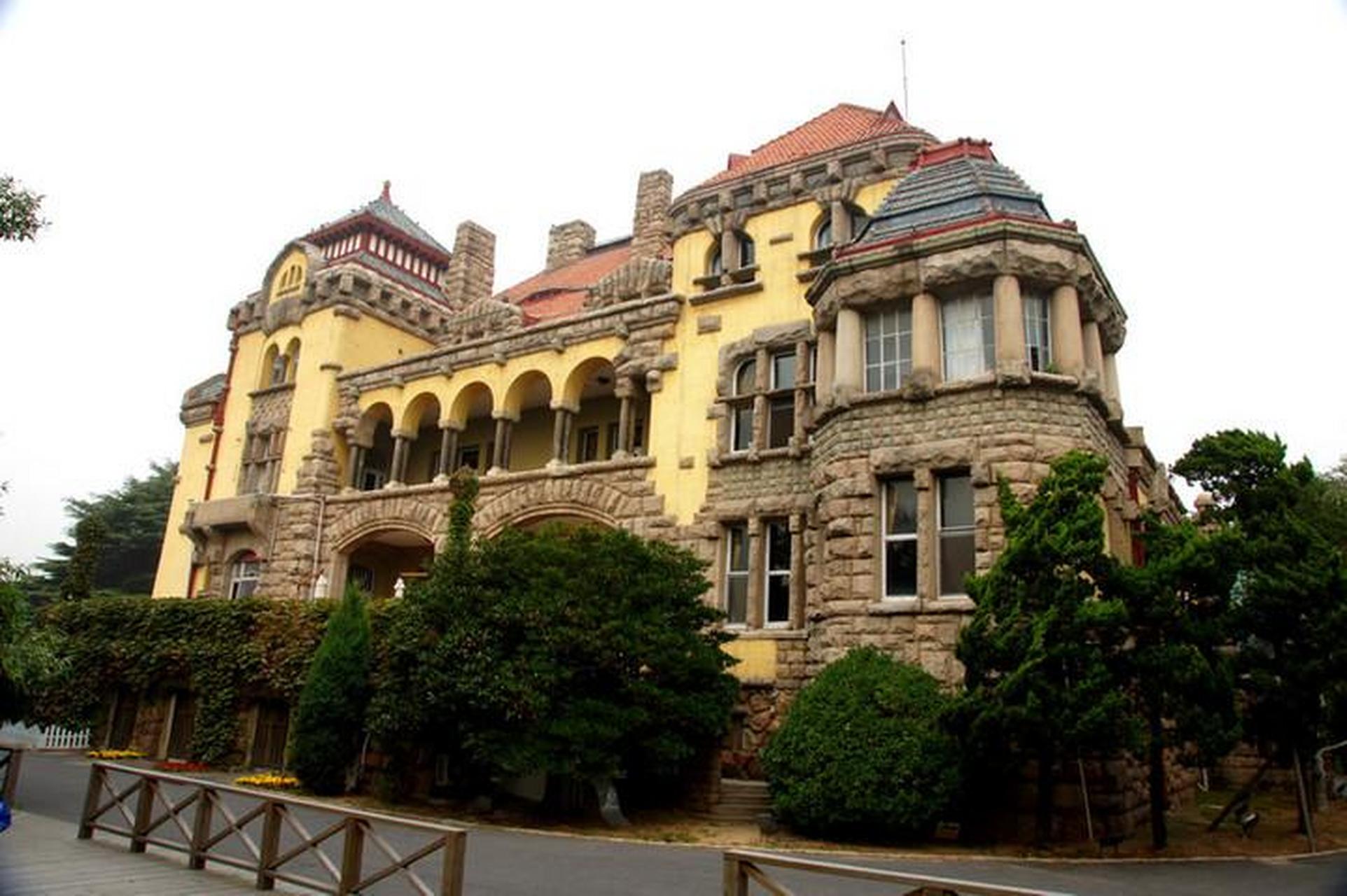 台湾总督府民政局通知各国驻台湾领事,宣告日本领有其"第一个殖民地"