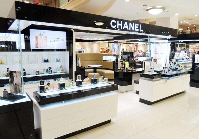冷知识:为什么化妆品柜台都在商场一楼?其中有这些秘密,望周知