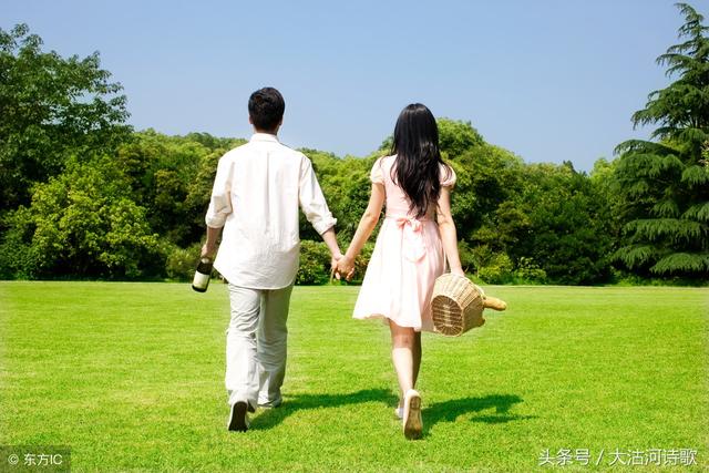 诗歌:牵手同行――作者:红尘过客