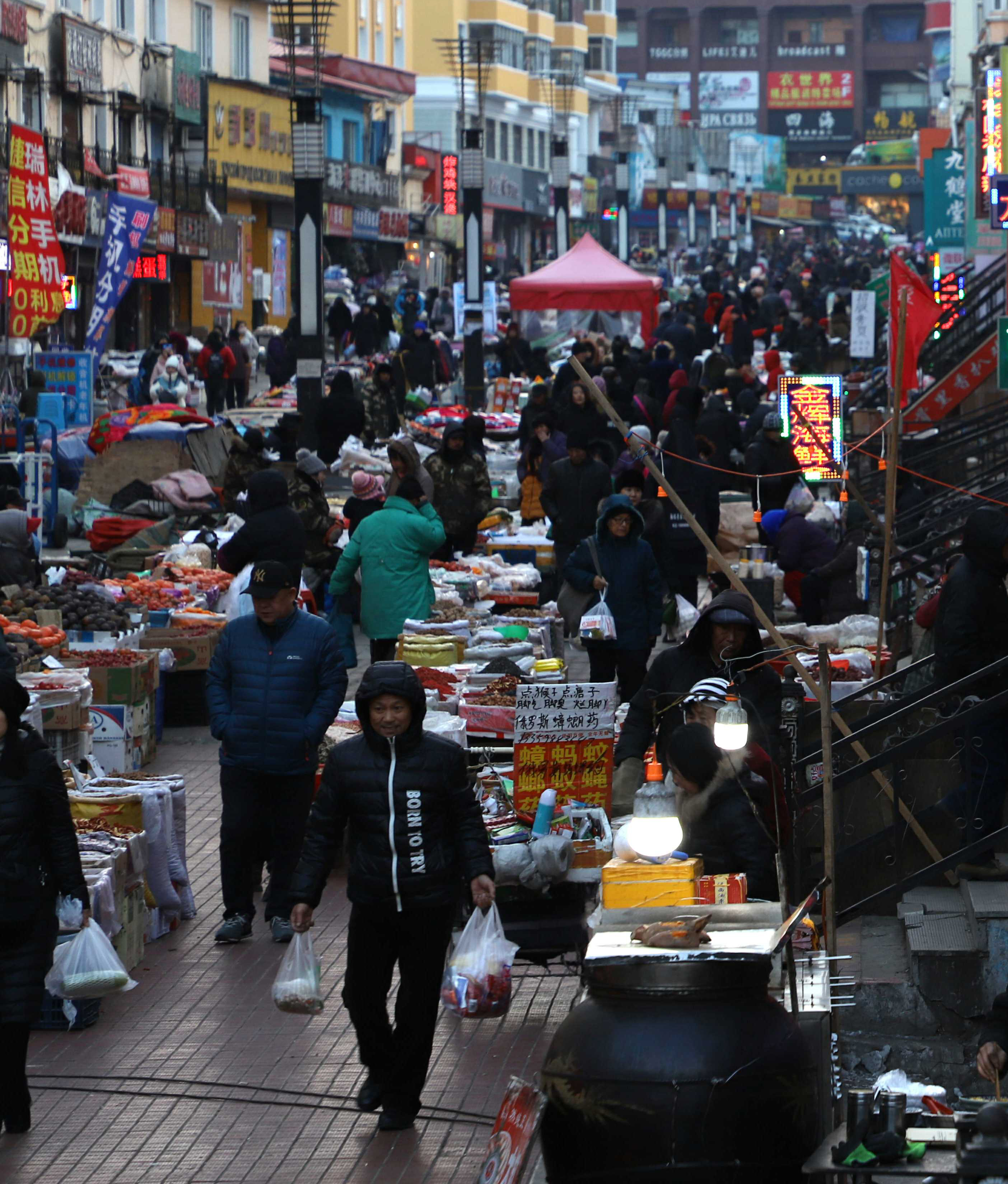 绥芬河边贸市场图片