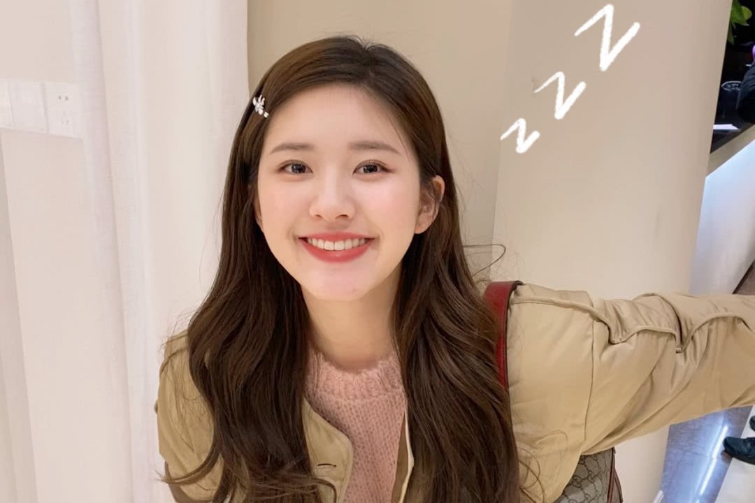 赵露思为什么不留"直发"?看到她的直发照,你就明白了