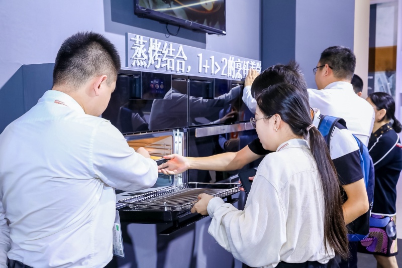 蒸箱产业拓荒者和领航者的初心： 方太科技激活中式烹饪-家电圈官网