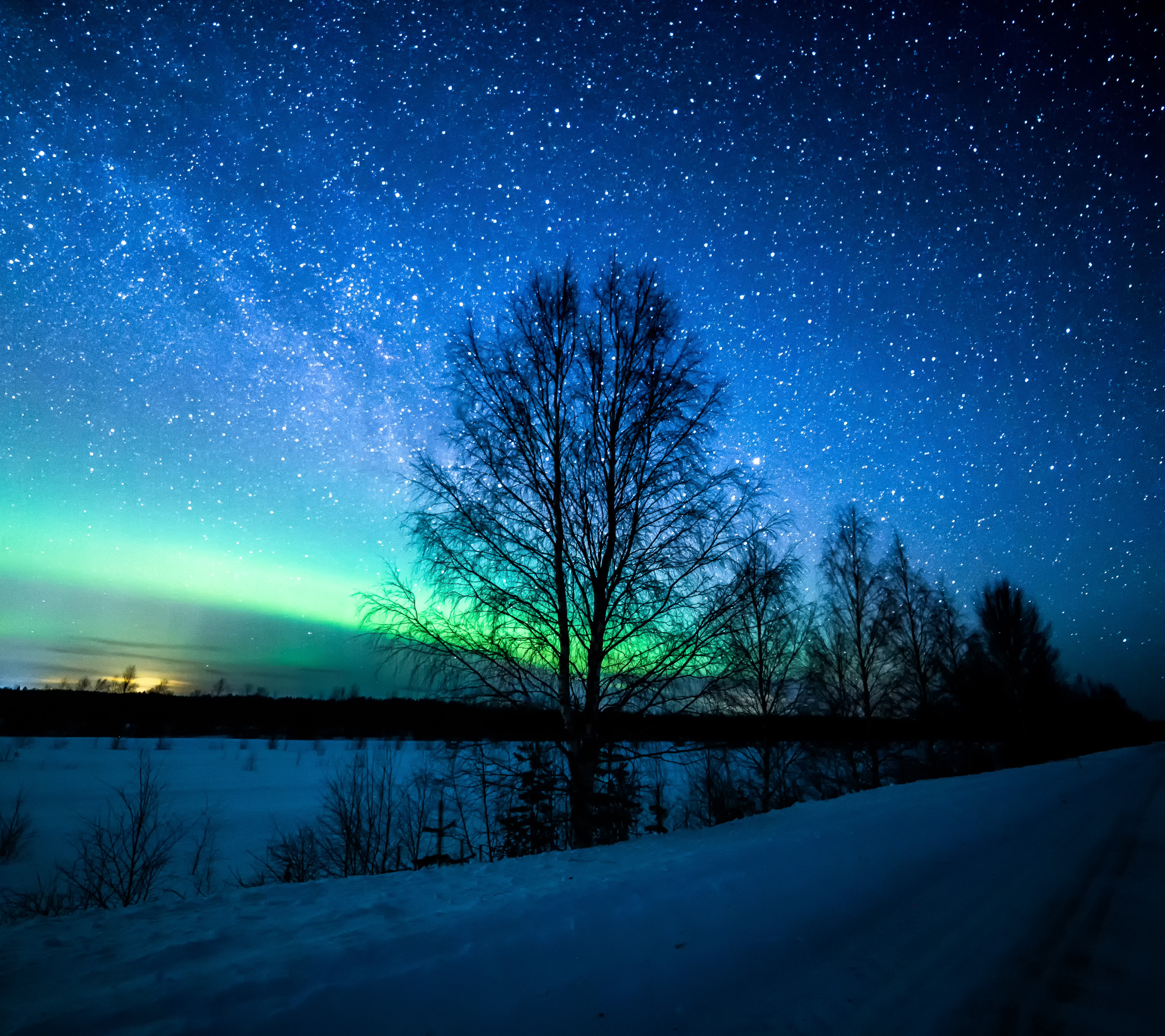 极光下的的夜空,分外美丽!